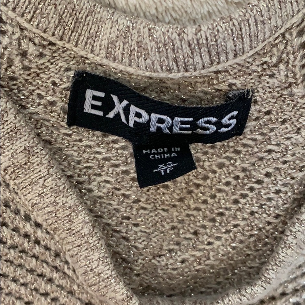 Express Top - Picture 2 of 3